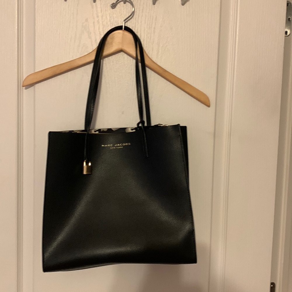 Black leather tote